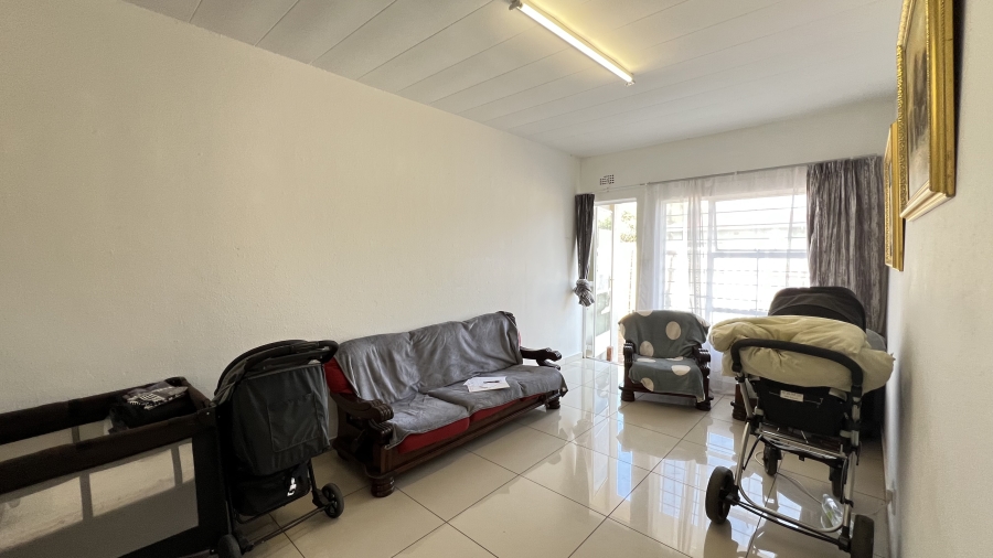 6 Bedroom Property for Sale in Burgershoop Gauteng