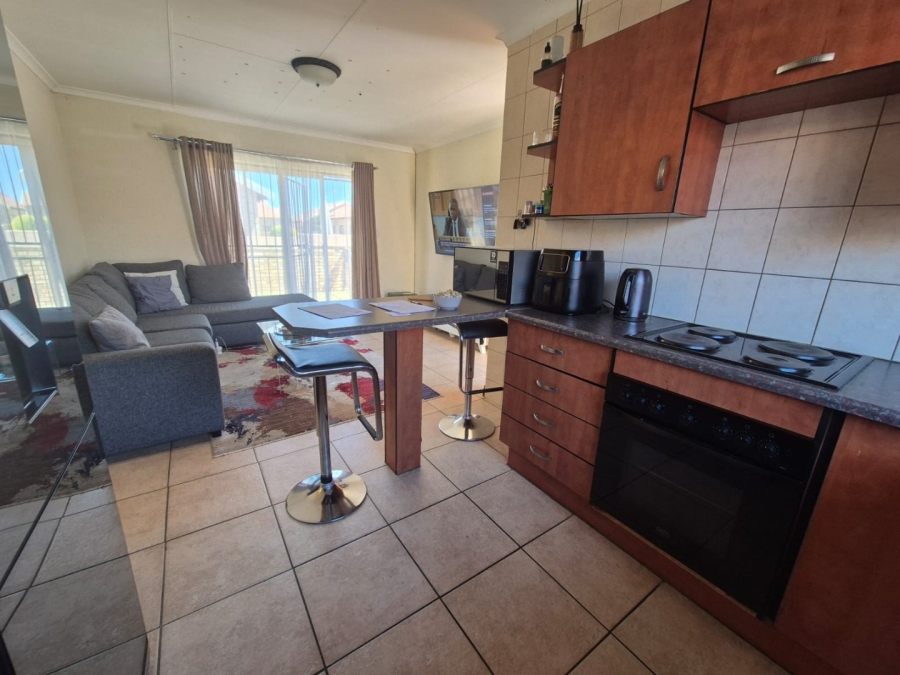 2 Bedroom Property for Sale in Greenhills Gauteng