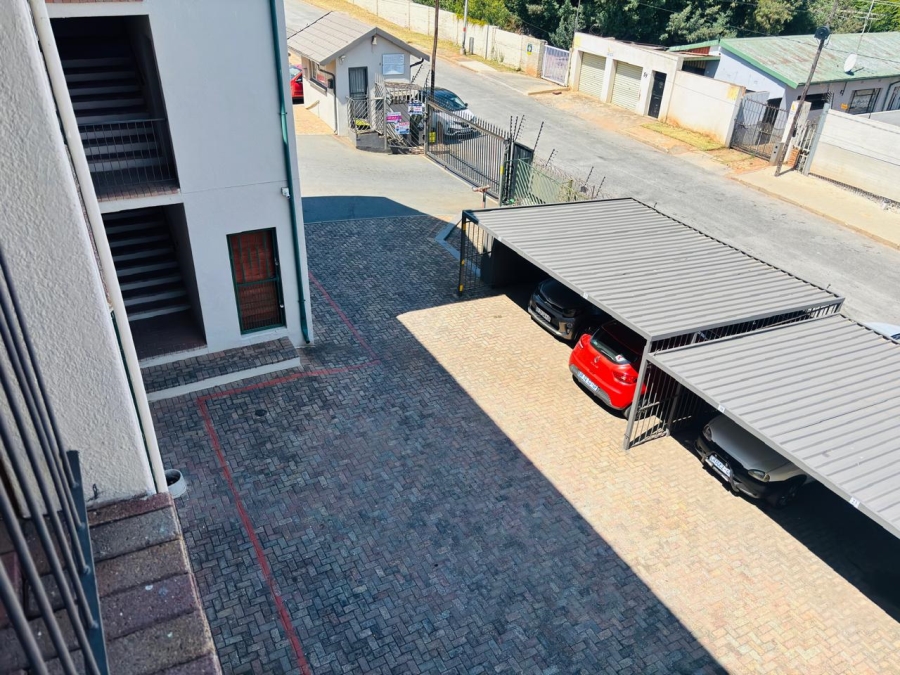 1 Bedroom Property for Sale in Krugersdorp North Gauteng