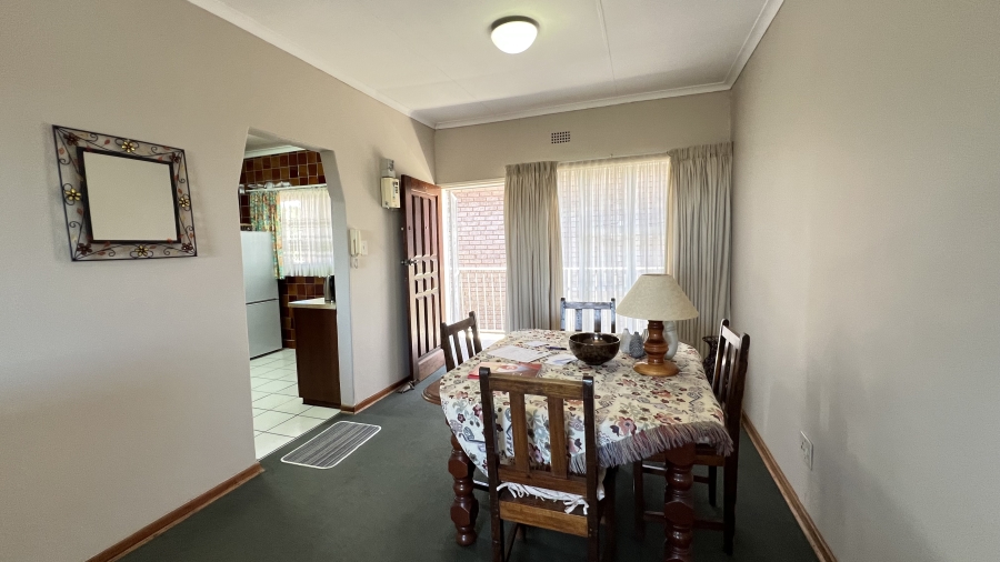 2 Bedroom Property for Sale in Greenhills Gauteng