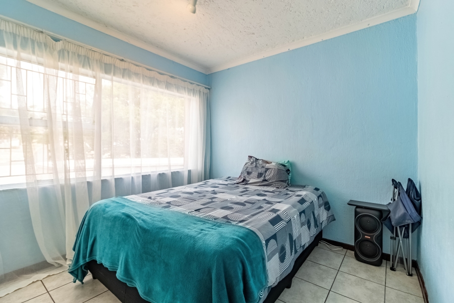 3 Bedroom Property for Sale in Glenanda Gauteng
