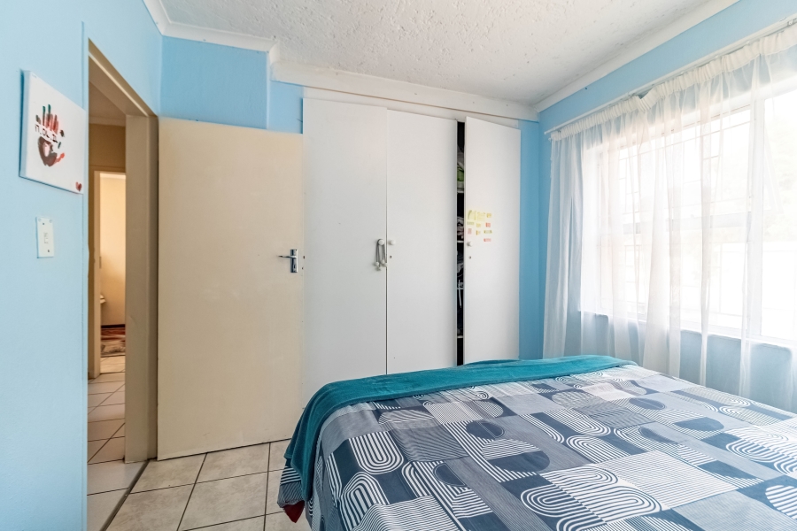 3 Bedroom Property for Sale in Glenanda Gauteng