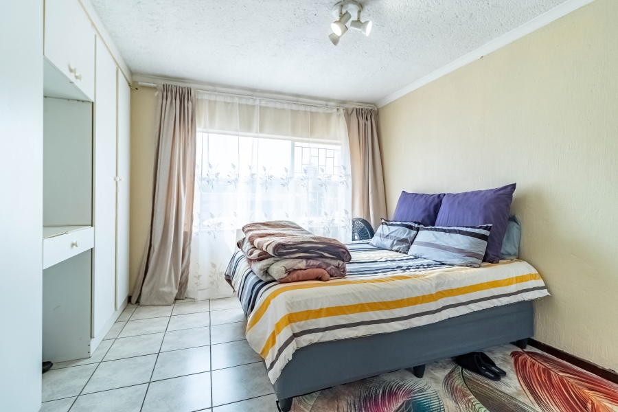 3 Bedroom Property for Sale in Glenanda Gauteng