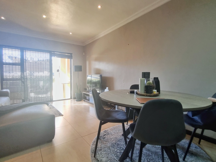 2 Bedroom Property for Sale in Northcliff Gauteng