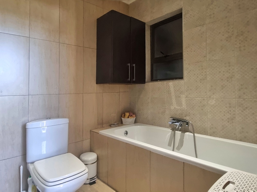 2 Bedroom Property for Sale in Northcliff Gauteng