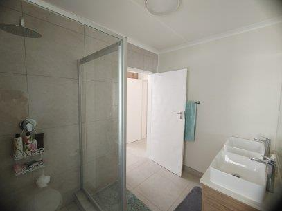 To Let 2 Bedroom Property for Rent in Modderfontein Gauteng