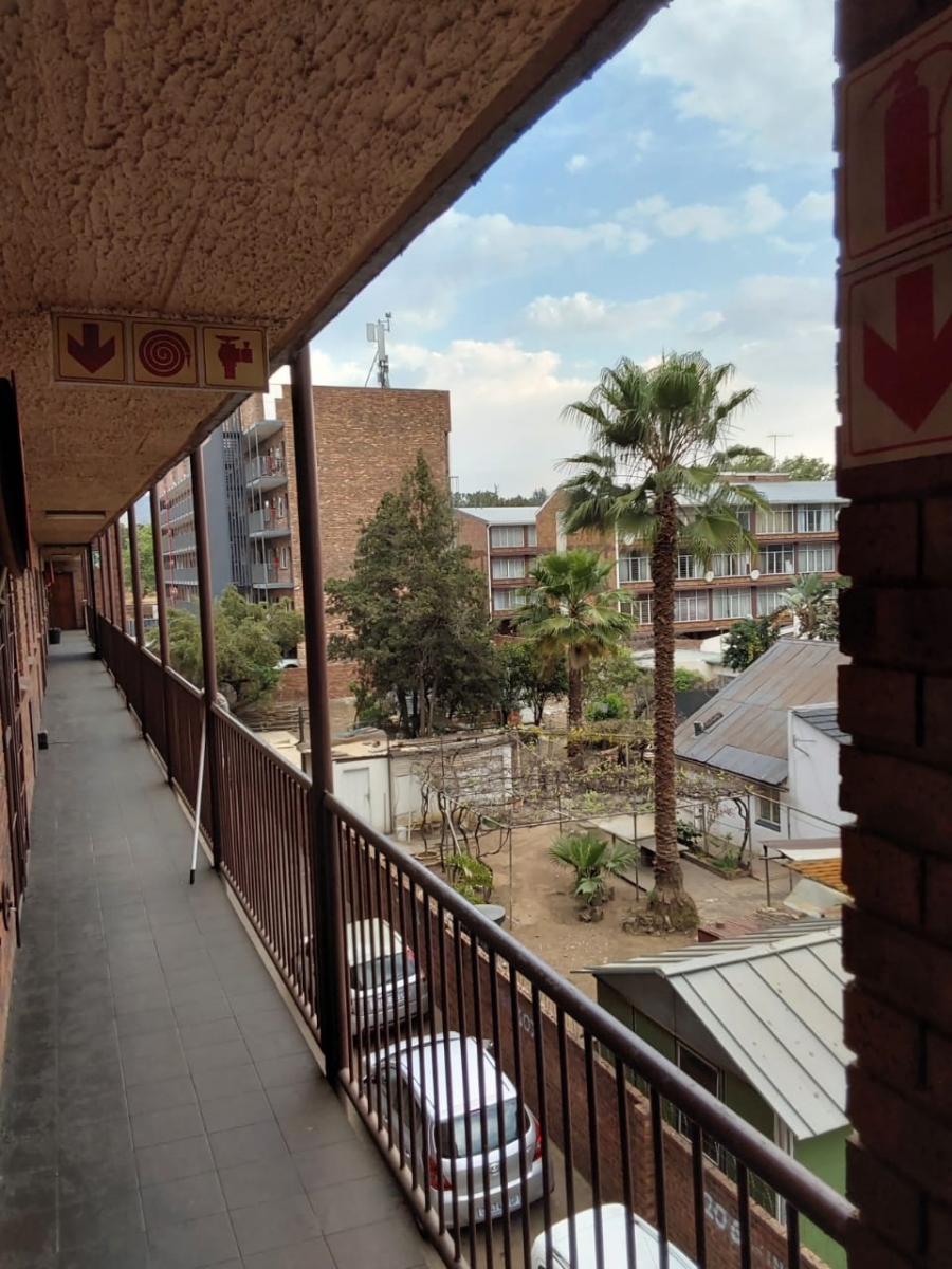 2 Bedroom Property for Sale in Pretoria West Gauteng