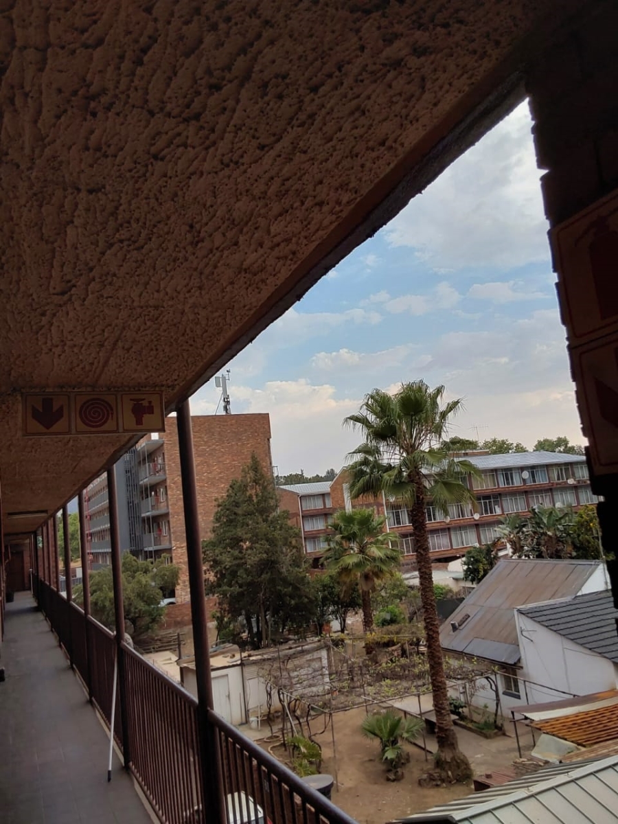2 Bedroom Property for Sale in Pretoria West Gauteng