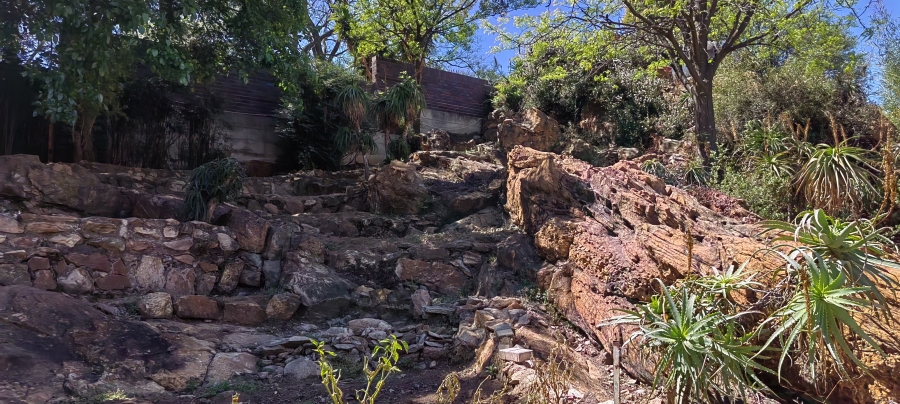 2 Bedroom Property for Sale in Linmeyer Gauteng