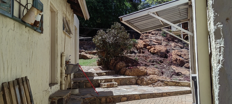 2 Bedroom Property for Sale in Linmeyer Gauteng