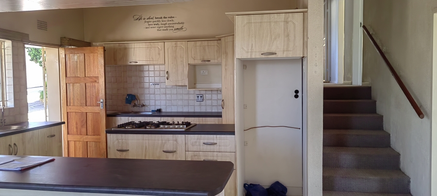 2 Bedroom Property for Sale in Linmeyer Gauteng