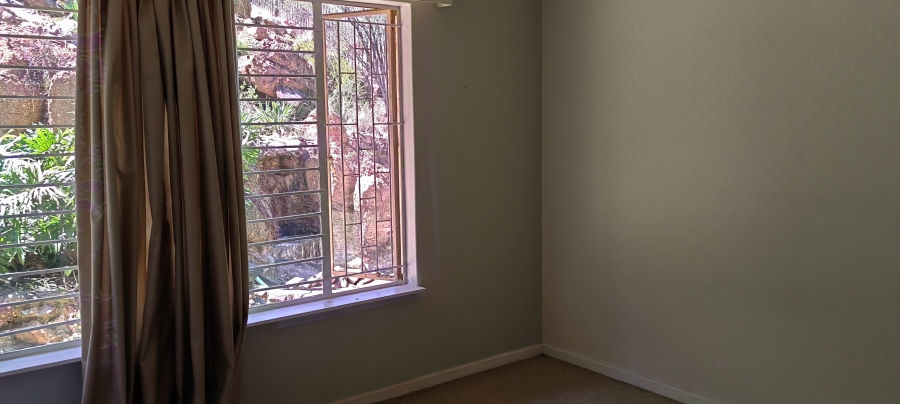 2 Bedroom Property for Sale in Linmeyer Gauteng