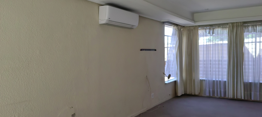 2 Bedroom Property for Sale in Linmeyer Gauteng