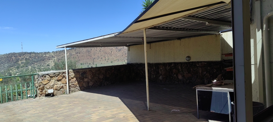 2 Bedroom Property for Sale in Linmeyer Gauteng