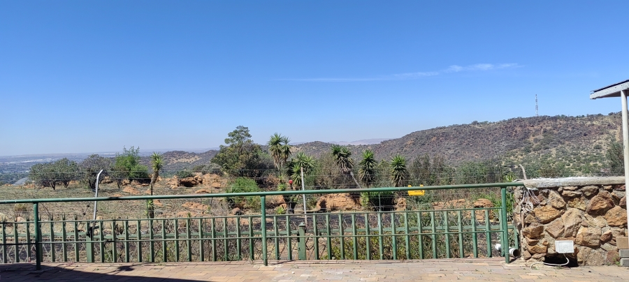 2 Bedroom Property for Sale in Linmeyer Gauteng