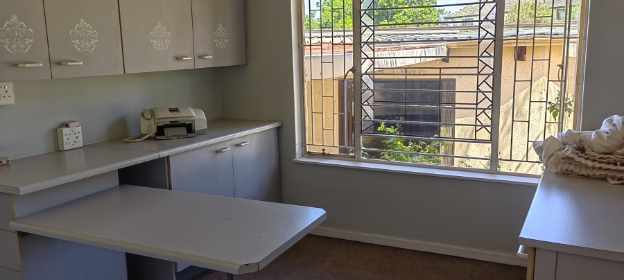 2 Bedroom Property for Sale in Linmeyer Gauteng