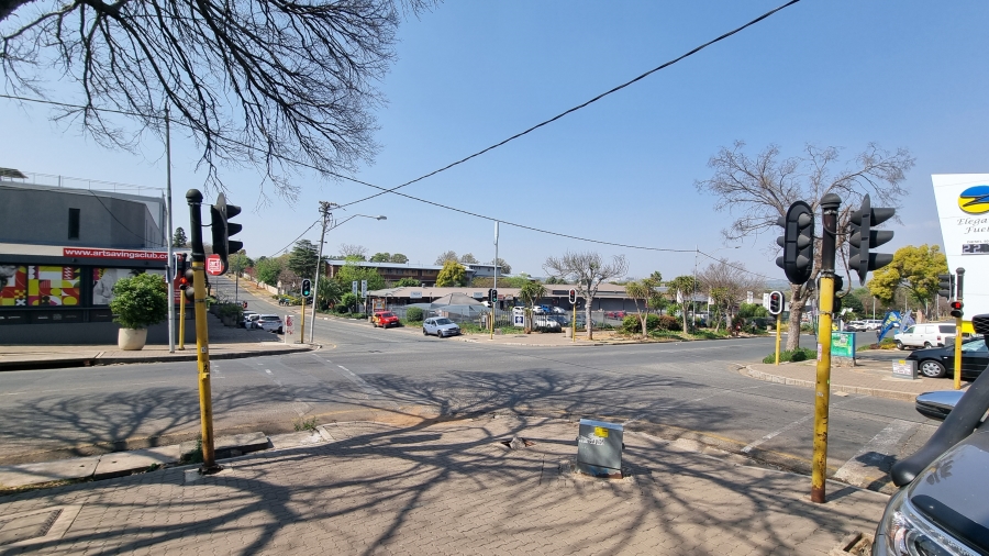 To Let commercial Property for Rent in Linden Gauteng