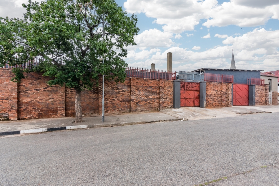 Commercial Property for Sale in Fairview Gauteng