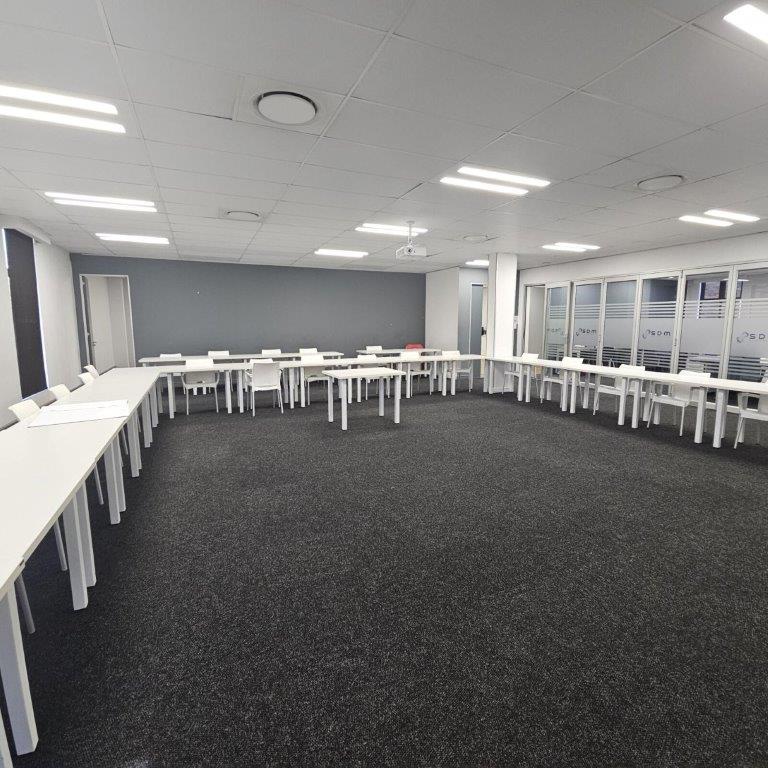 To Let commercial Property for Rent in Die Hoewes Gauteng