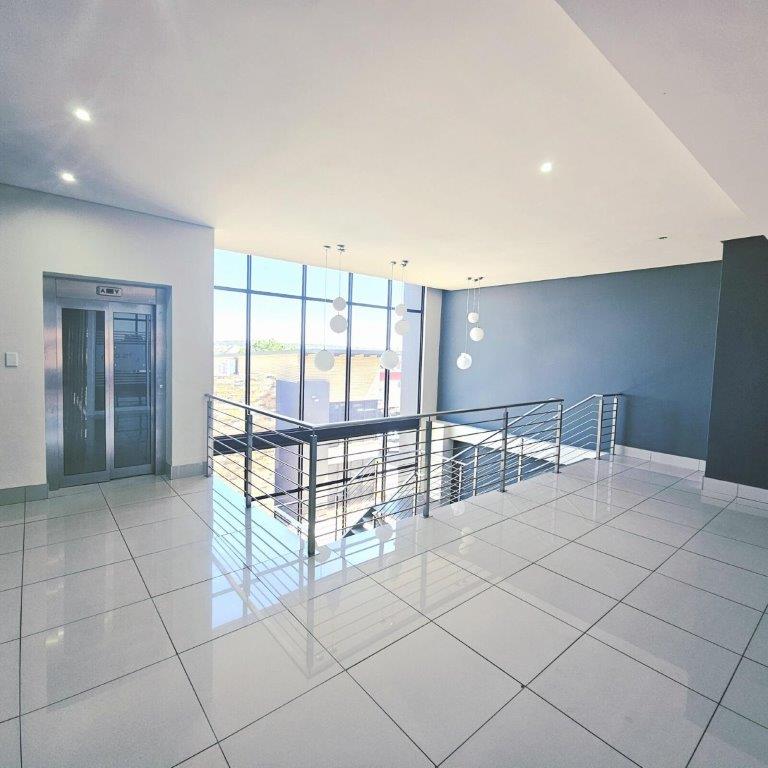 To Let commercial Property for Rent in Die Hoewes Gauteng