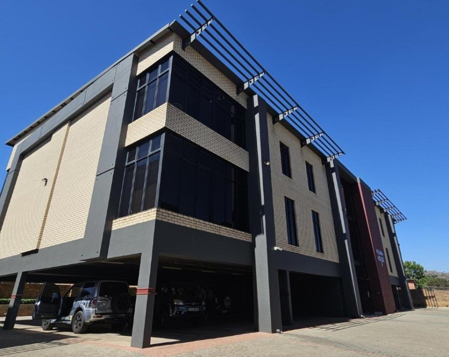 To Let commercial Property for Rent in Die Hoewes Gauteng