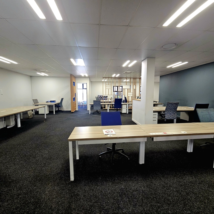 Commercial Property for Sale in Die Hoewes Gauteng