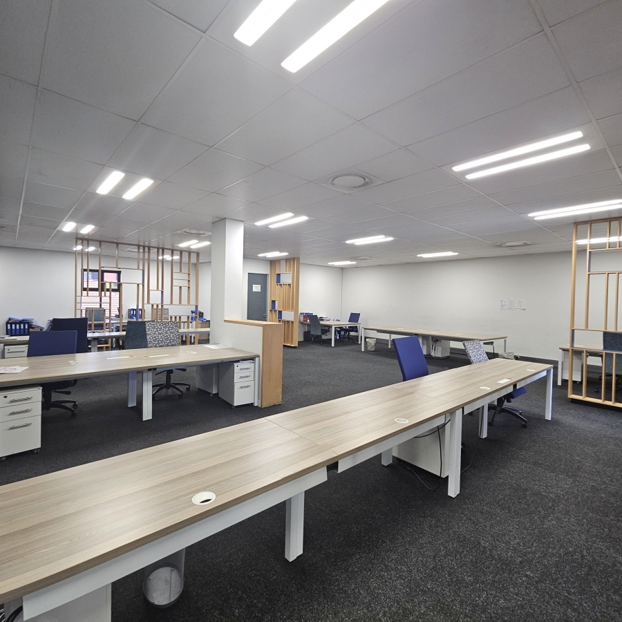 Commercial Property for Sale in Die Hoewes Gauteng