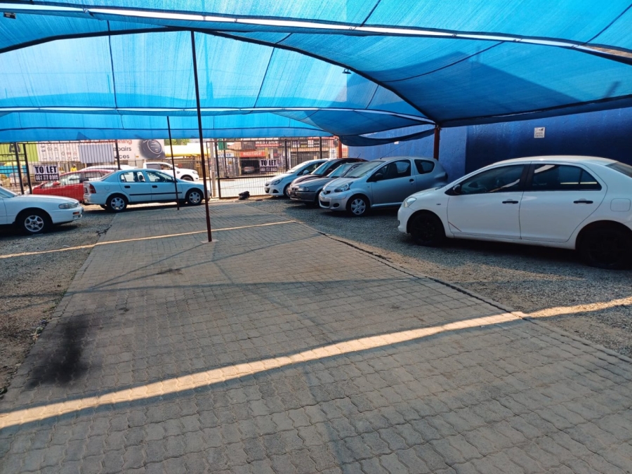 Commercial Property for Sale in Luipaardsvlei Gauteng