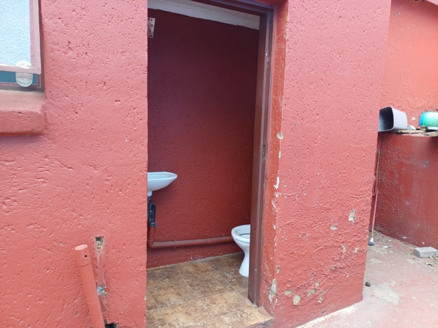 Commercial Property for Sale in Luipaardsvlei Gauteng