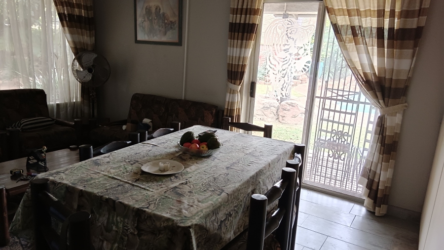 7 Bedroom Property for Sale in Sonneveld Gauteng