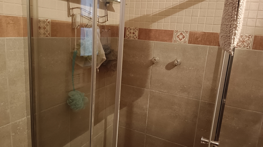 7 Bedroom Property for Sale in Sonneveld Gauteng