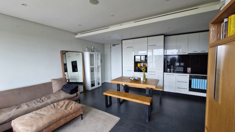 To Let 2 Bedroom Property for Rent in Rosebank Gauteng
