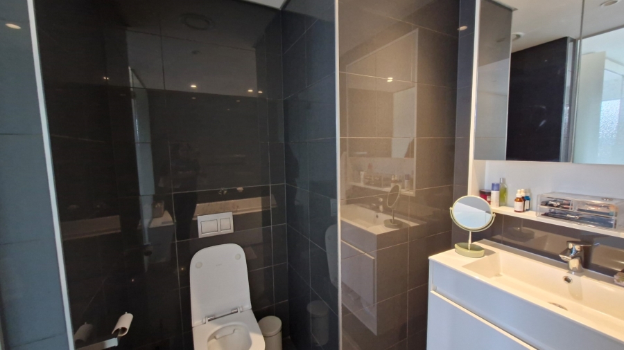 To Let 2 Bedroom Property for Rent in Rosebank Gauteng