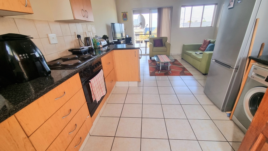1 Bedroom Property for Sale in Noordwyk Gauteng