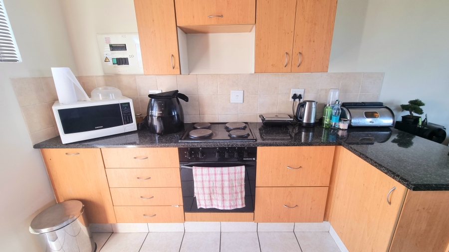 1 Bedroom Property for Sale in Noordwyk Gauteng