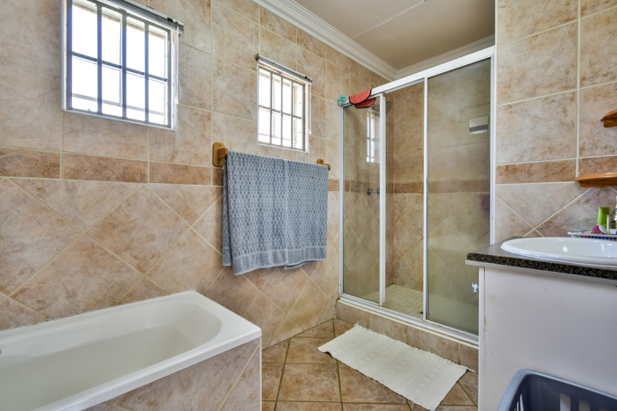 3 Bedroom Property for Sale in Moreleta Park Gauteng