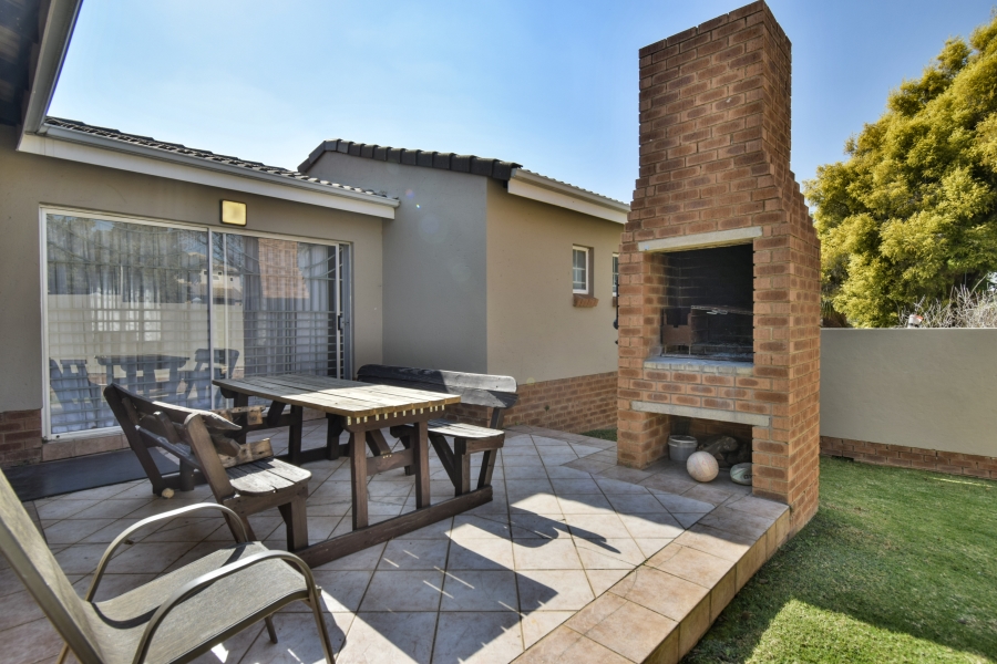 3 Bedroom Property for Sale in Moreleta Park Gauteng