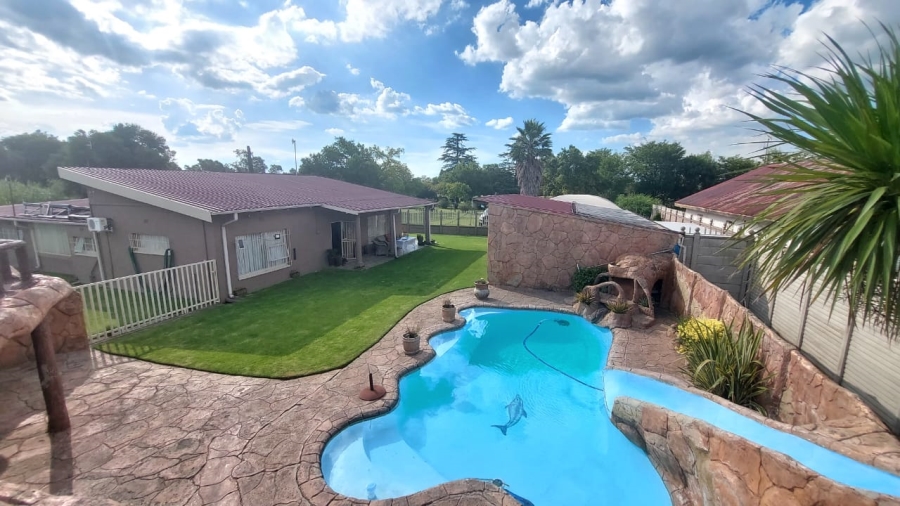 3 Bedroom Property for Sale in Nanescol Gauteng