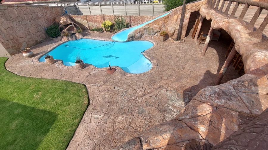 3 Bedroom Property for Sale in Nanescol Gauteng