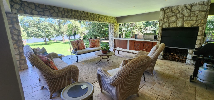 5 Bedroom Property for Sale in Marlbank Gauteng