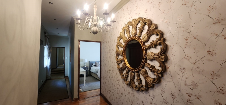 5 Bedroom Property for Sale in Marlbank Gauteng