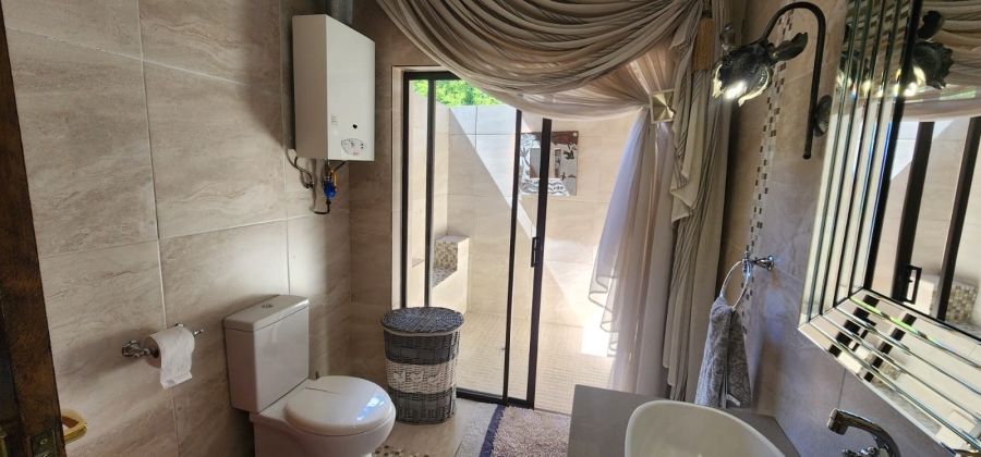 5 Bedroom Property for Sale in Marlbank Gauteng