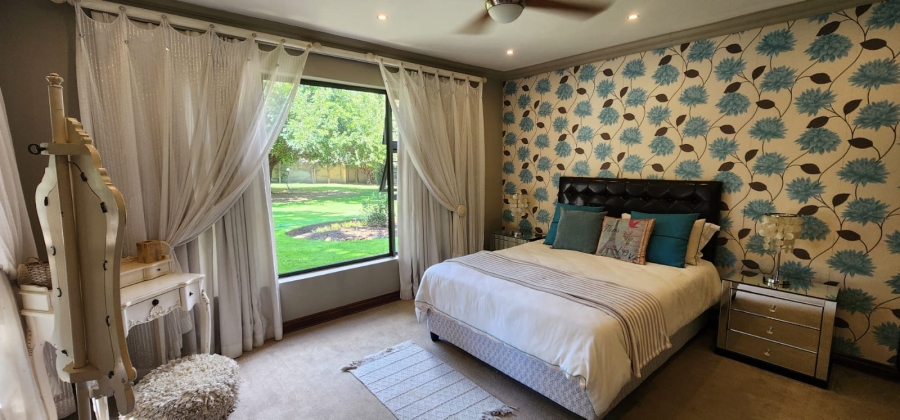 5 Bedroom Property for Sale in Marlbank Gauteng