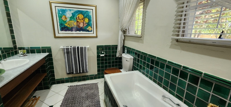 5 Bedroom Property for Sale in Marlbank Gauteng