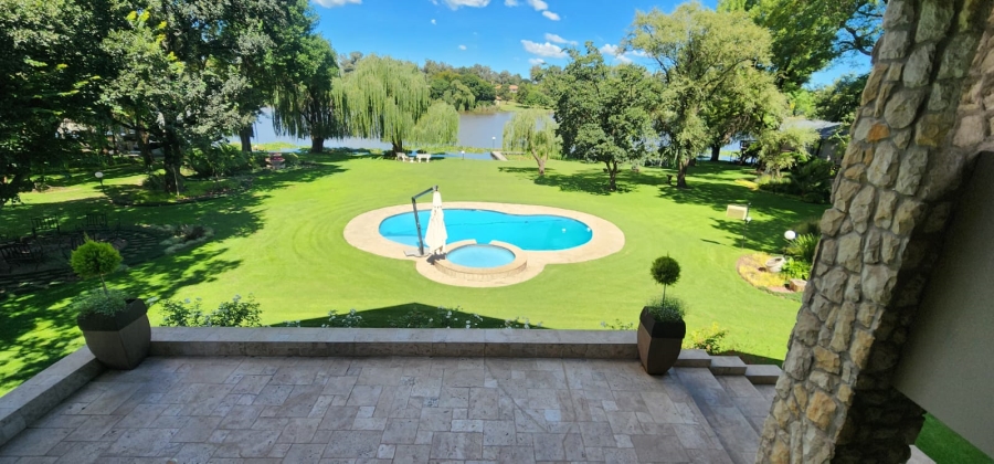 5 Bedroom Property for Sale in Marlbank Gauteng