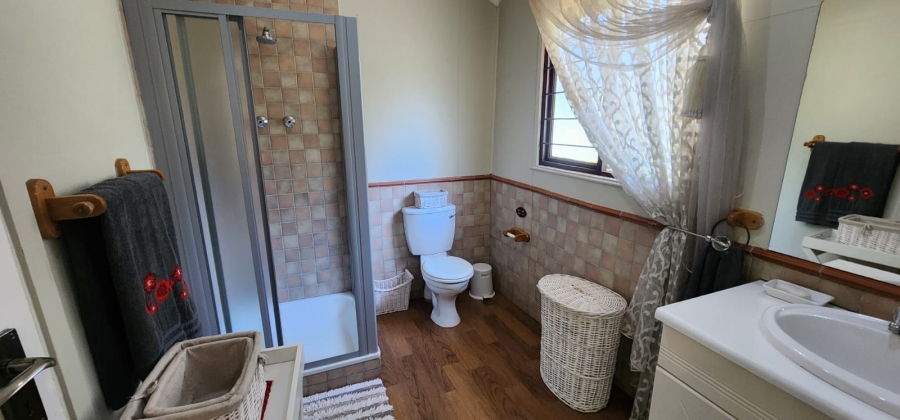5 Bedroom Property for Sale in Marlbank Gauteng