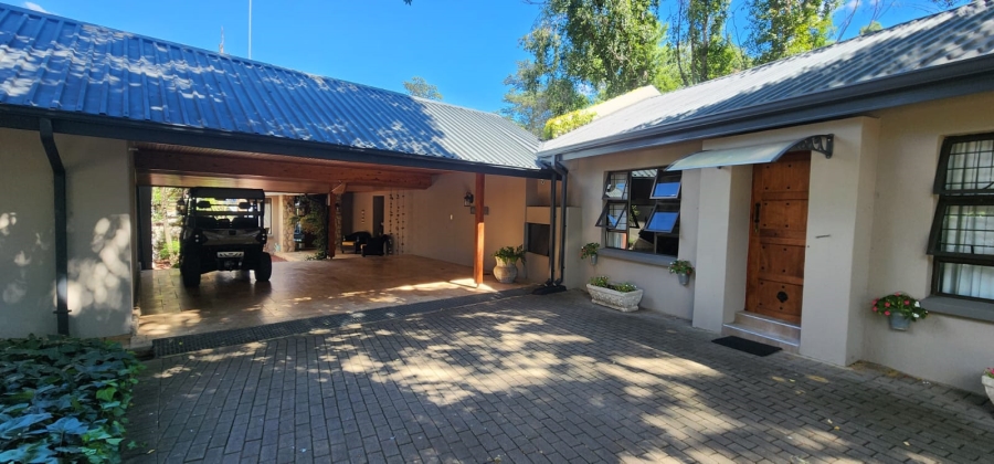 5 Bedroom Property for Sale in Marlbank Gauteng