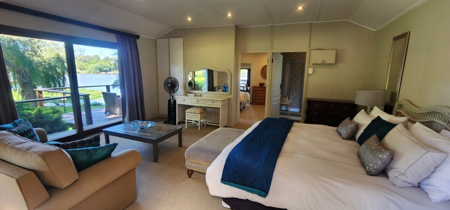 5 Bedroom Property for Sale in Marlbank Gauteng