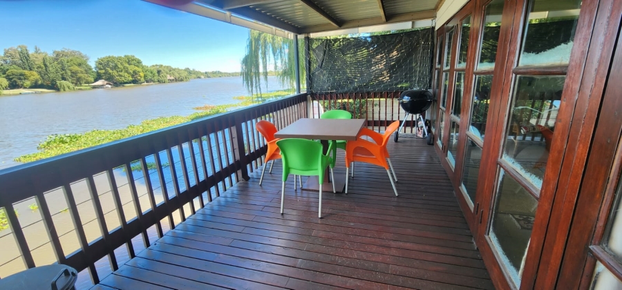 5 Bedroom Property for Sale in Marlbank Gauteng