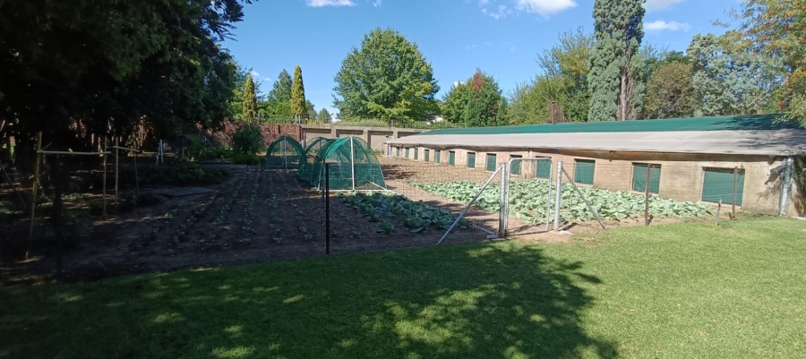 5 Bedroom Property for Sale in Marlbank Gauteng